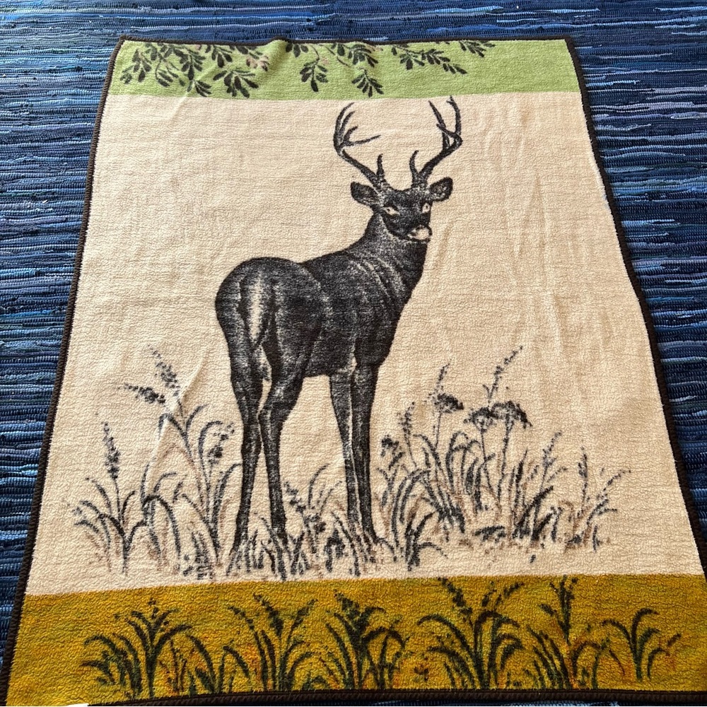 Safari Weavers Vintage Deer Buck Blanket Reversible